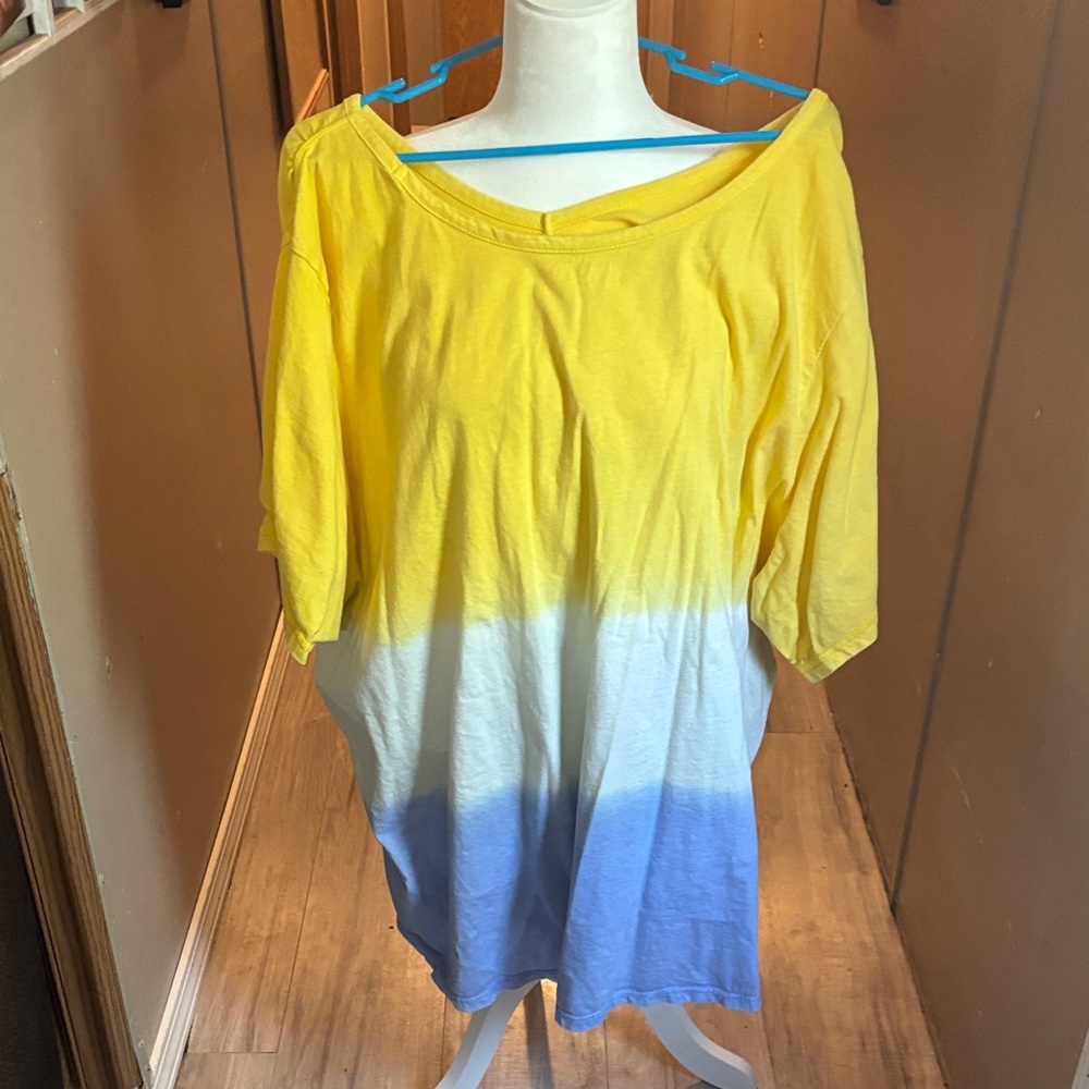 Catherines Yellow and Blue Gradient Short Sleeve Top